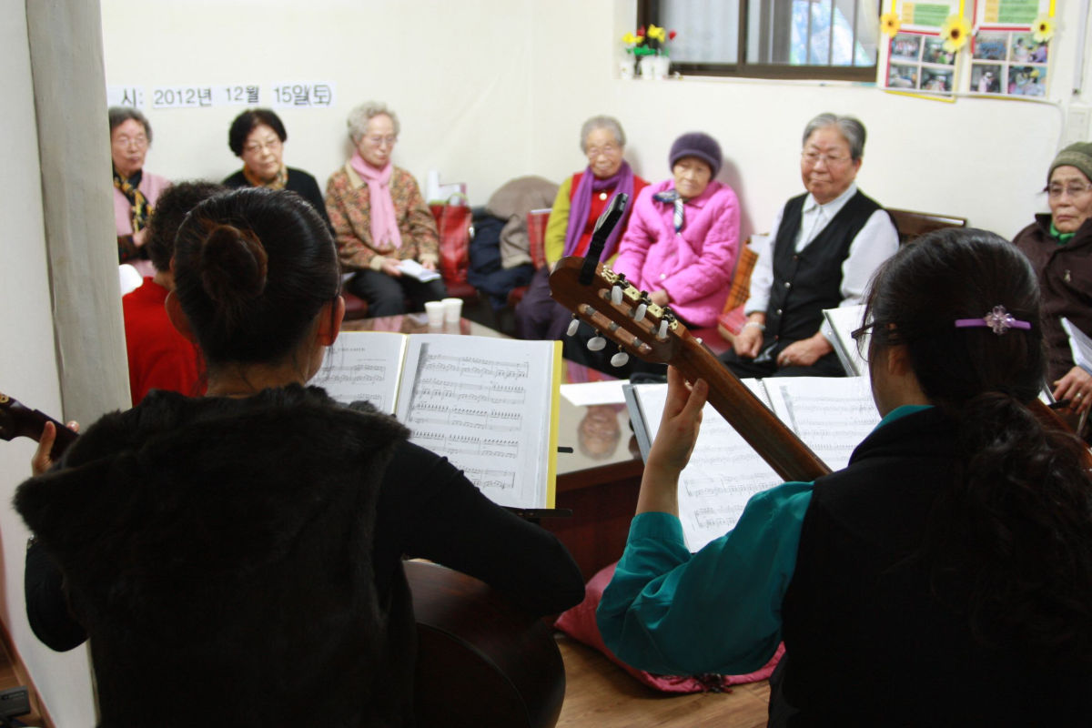 독거노인 지원 38